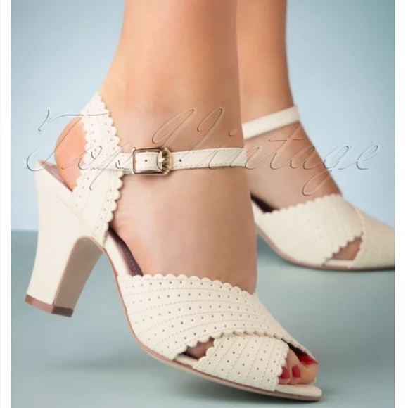 Miss L Fire Beatriz Gold Peep Toe Heels - Women’s - Picture 14 of 15